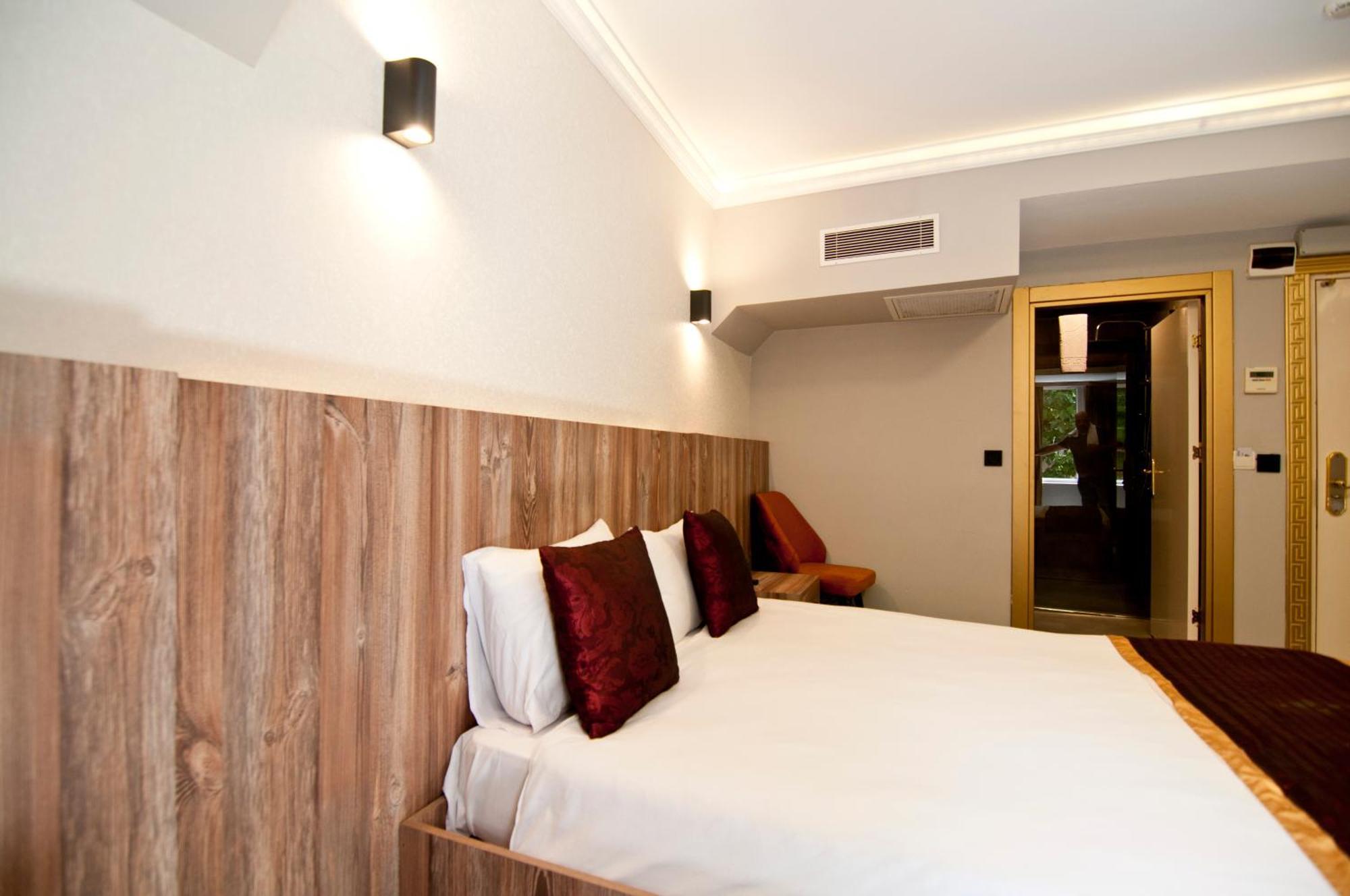 Vali Konak Hotel Istanbul Exterior photo
